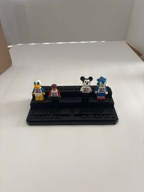 Custom Disney & Sonic Lego-Compatible Minifigure Lot with New York T-Shirts